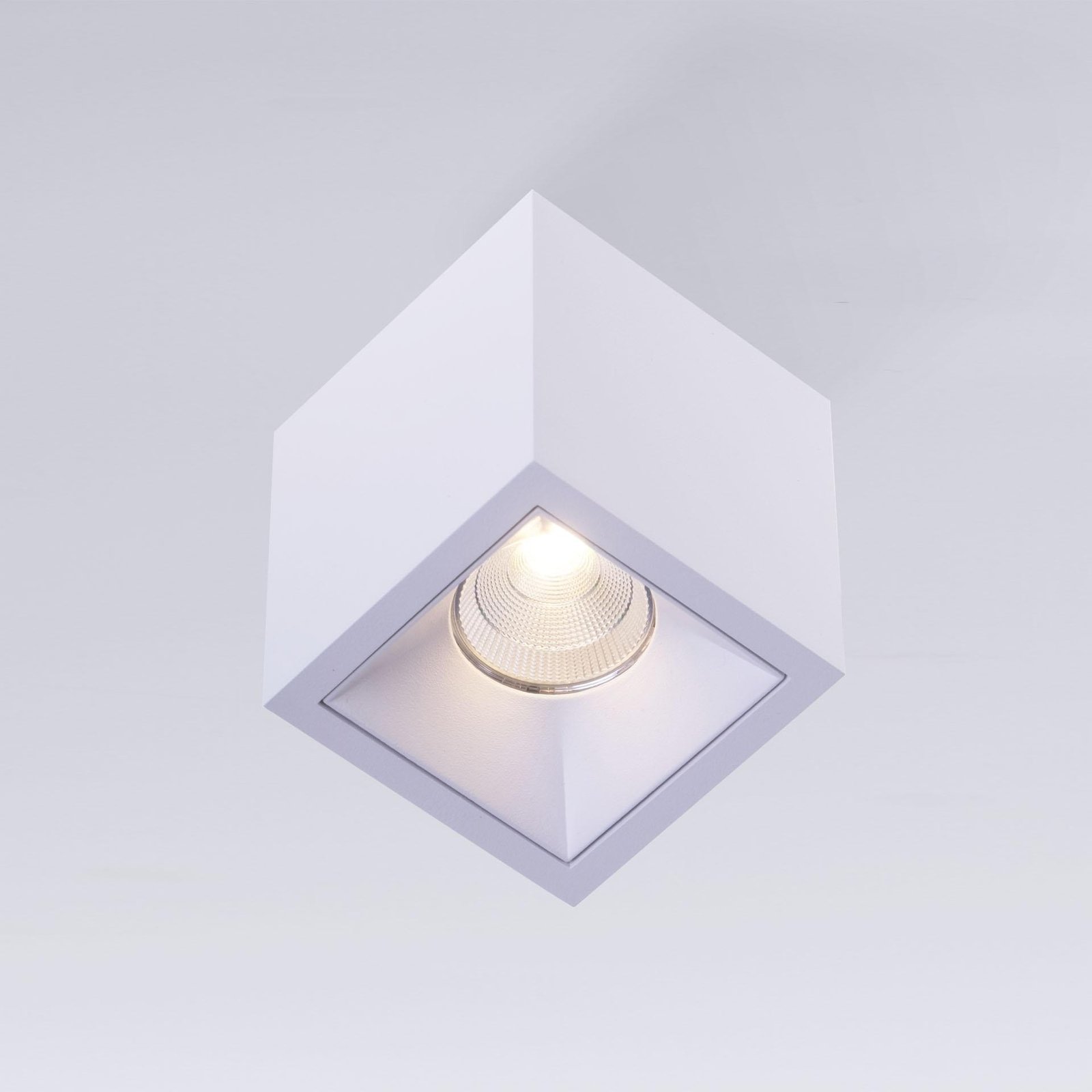 lampa LED oprawa nastropowa