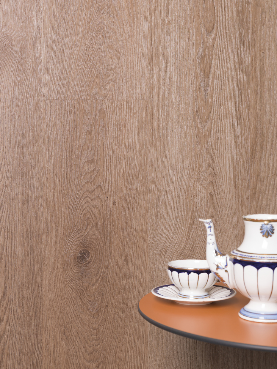 lvt