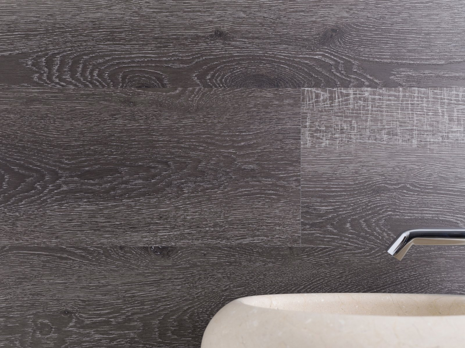 lvt