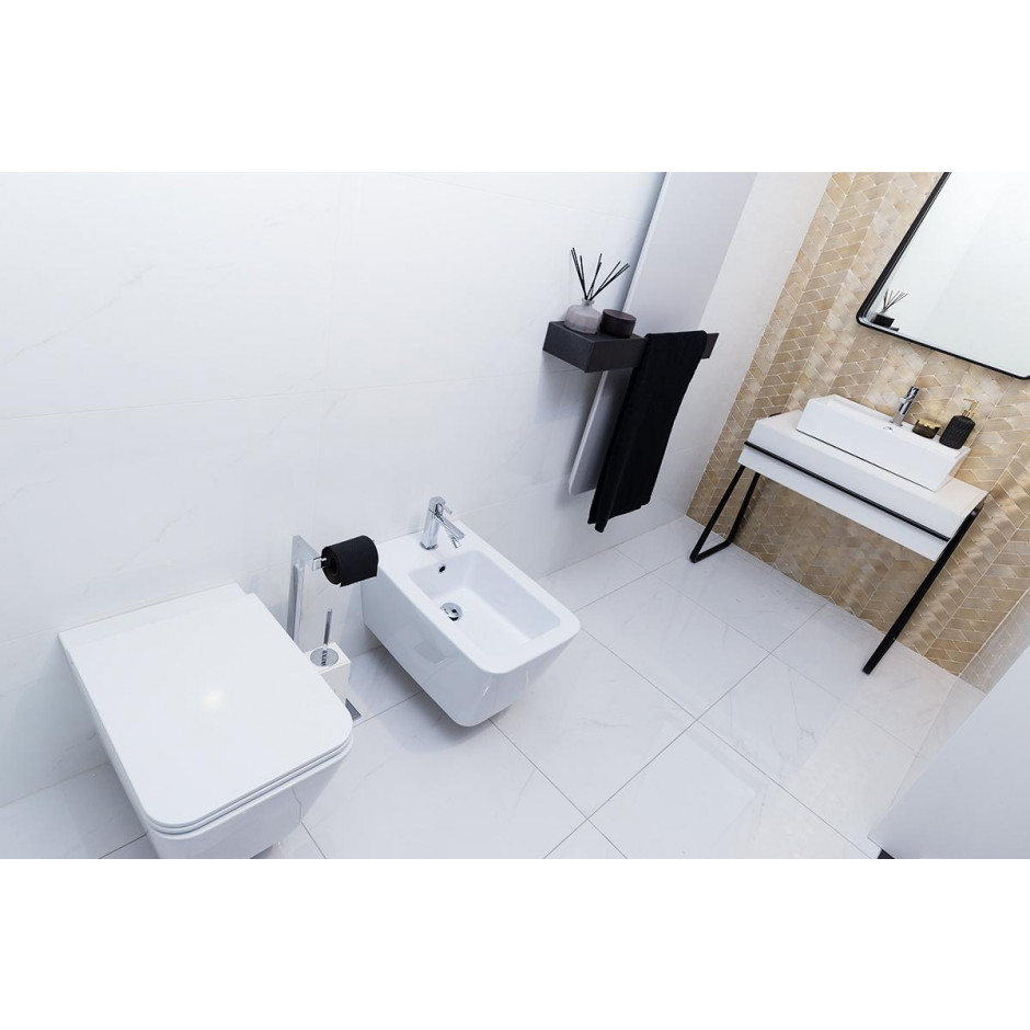 wiszący bidet
