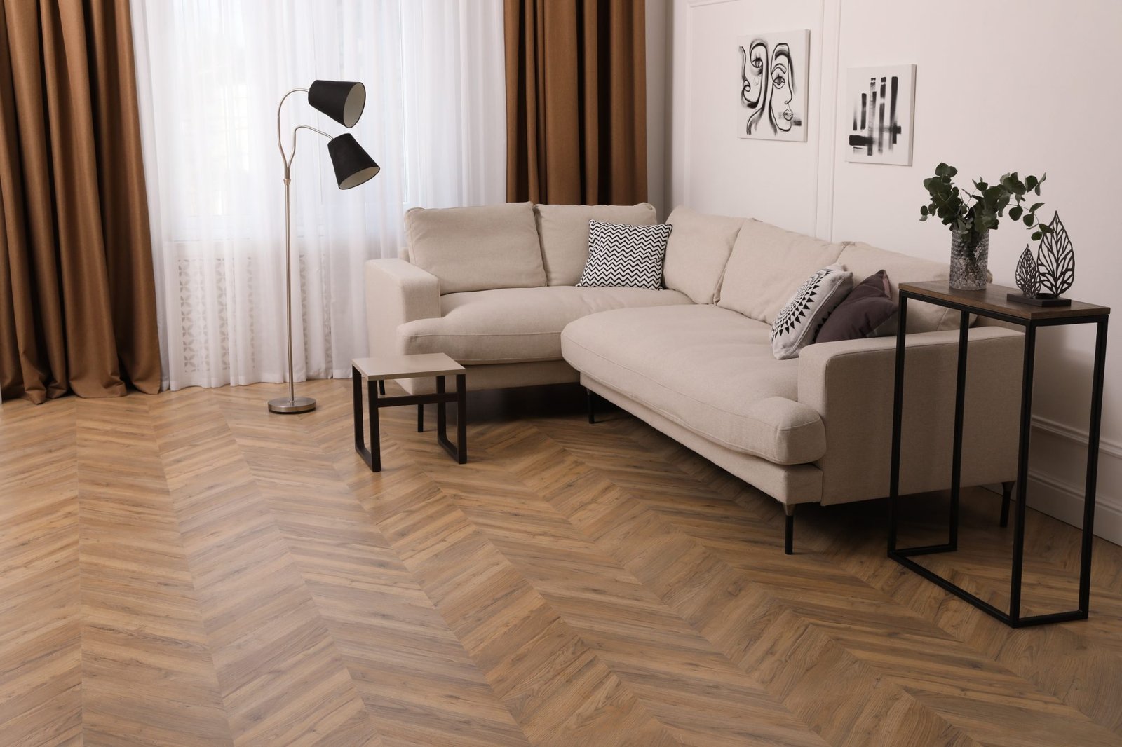 Co lepsze – panele laminowane czy winylowe?